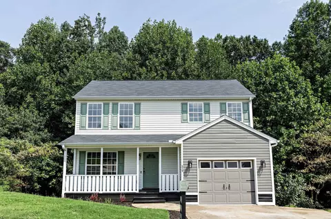 519 Duncan Station Dr, Duncan, SC 29334