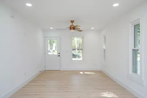 218 E Arlington Ave, Greer, SC 29651 photo 4