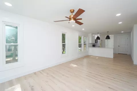 218 E Arlington Ave, Greer, SC 29651 photo 6