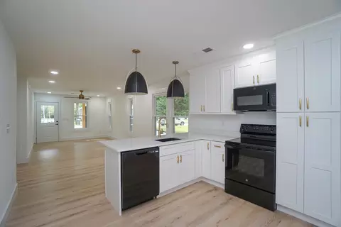 218 E Arlington Ave, Greer, SC 29651 photo 12