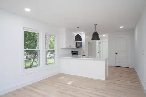218 E Arlington Ave, Greer, SC 29651 photo 7