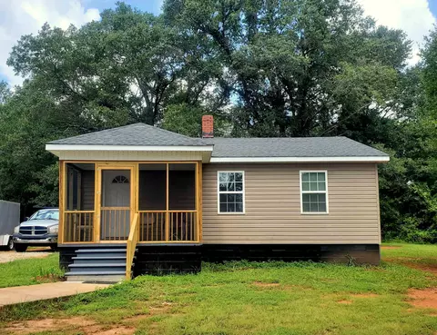 115 Rutledge St, Cowpens, SC 29330