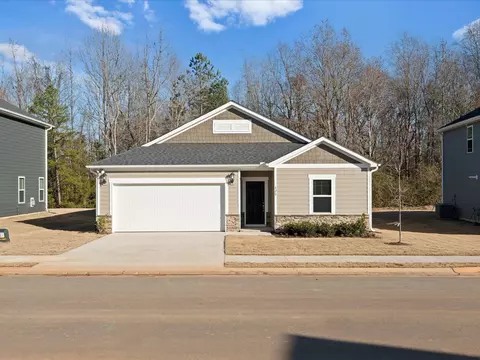 420 Hazelcroft Dr, Fountain Inn, SC 29644