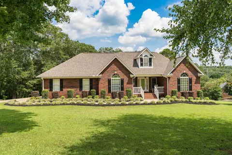 575 Thorn Cove Dr, Chesnee, SC 29323