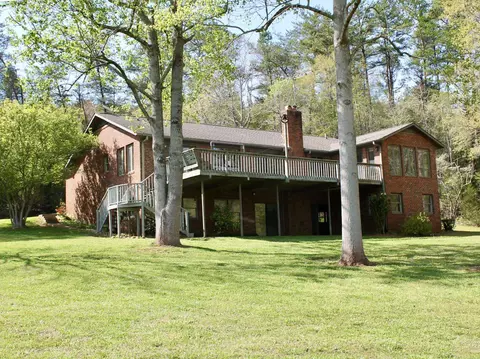 291 Hammett Rd, Spartanburg, SC 29307