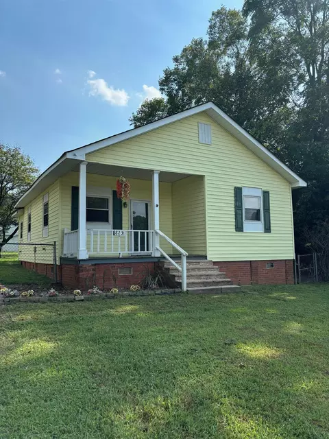 8231 Second St, Boiling Springs, SC 29316