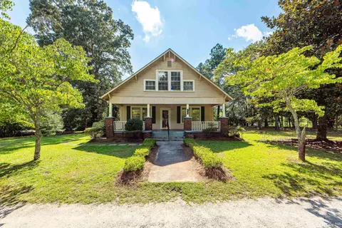 2075 Pecan Dr, Spartanburg, SC 29307