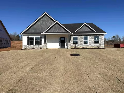1185 New Basin Dr, Inman, SC 29349