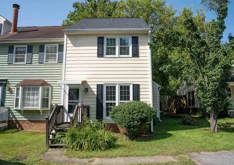 4 Hidden Springs Rd, Spartanburg, SC 29302