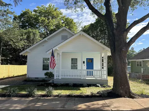 11 A St, Greenville, SC 29611