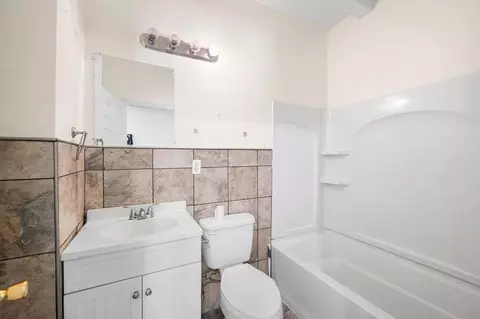 Bath - 4 Waldrop St, Enoree, SC 29335 photo 1 of 3
