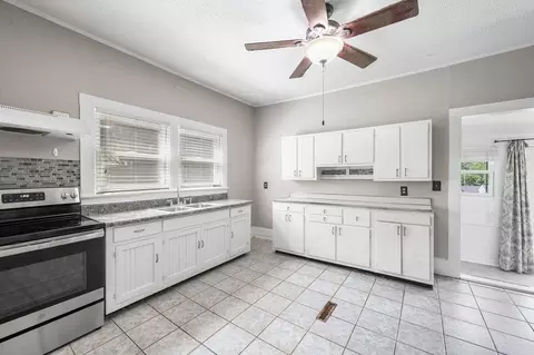 Kitchen - 4 Waldrop St, Enoree, SC 29335 photo 1 of 4