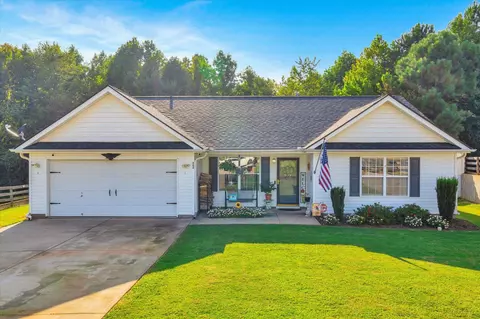 262 Chateau St, Boiling Springs, SC 29316