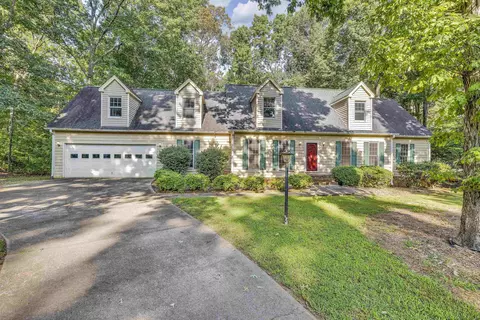 106 Lakewinds Ct, Inman, SC 29349