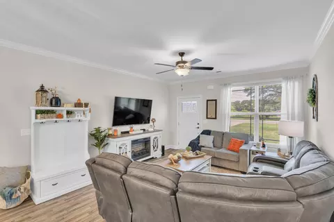 108 Smith Dr, Pelzer, SC 29669 photo 3