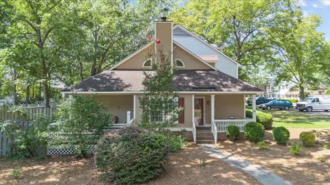 203 Woodburn Club Ln, Spartanburg, SC 29302