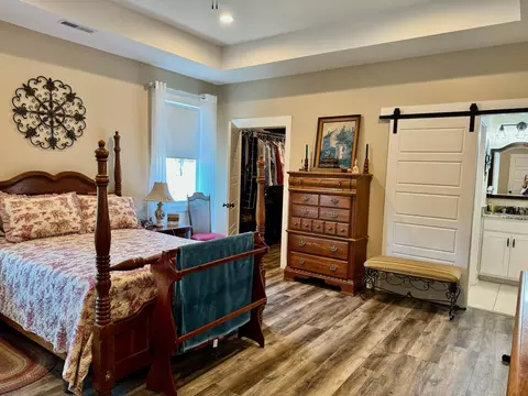 Bedroom - 304 Dorman Rd, Campobello, SC 29322 photo 3 of 4