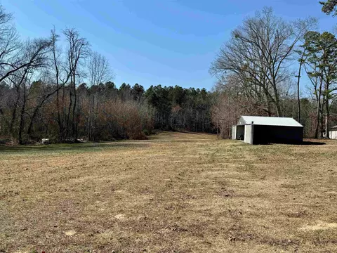 Exterior - 304 Dorman Rd, Campobello, SC 29322 photo 7 of 10