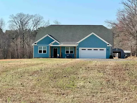 304 Dorman Rd, Campobello, SC 29322