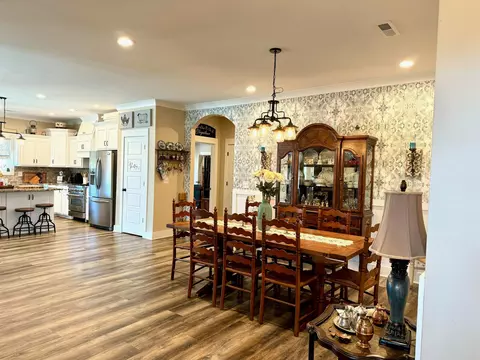 Dining - 304 Dorman Rd, Campobello, SC 29322 photo 1 of 1