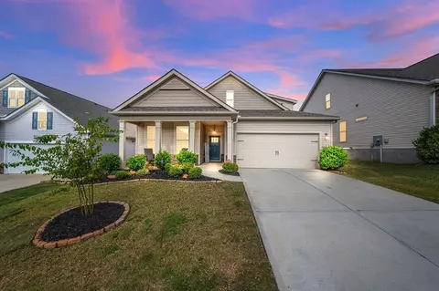 423 Stepstones Dr, Boiling Springs, SC 29316