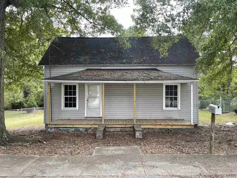 256 Woodruff St, Woodruff, SC 29388