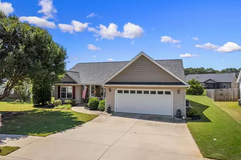 260 Sleepy River Rd, Simpsonville, SC 29681