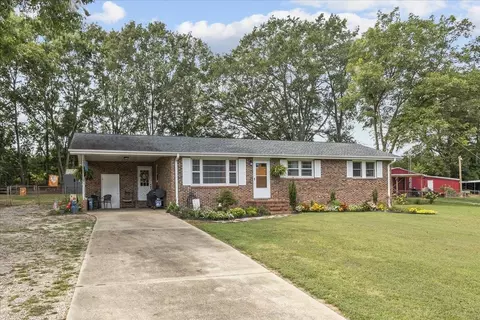 1020 Springdale Cir, Boiling Springs, SC 29316