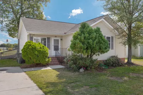301 Alice Ave, Greenville, SC 29611