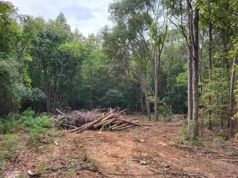 112 Heatherwood Dr, Gray Court, SC 29645