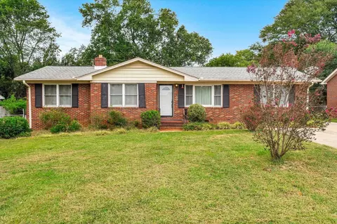 6 Folkstone St, Greenville, SC 29605