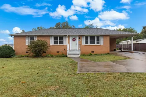 808 E Main St, Duncan, SC 29334