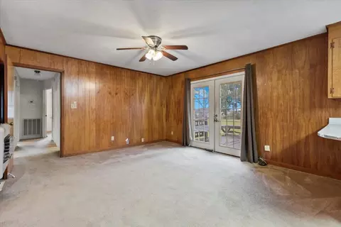 808 E Main St, Duncan, SC 29334 photo 11