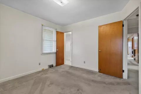 808 E Main St, Duncan, SC 29334 photo 8