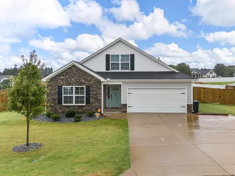 7070 Luna Mae Ct, Boiling Springs, SC 29316