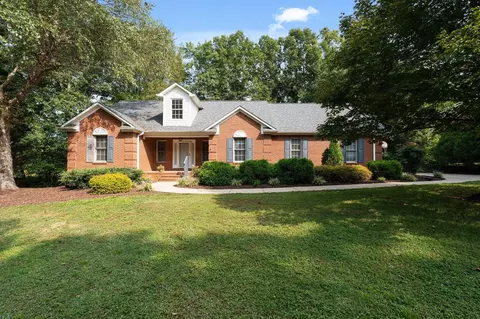 422 N Pond View Dr, Duncan, SC 29334