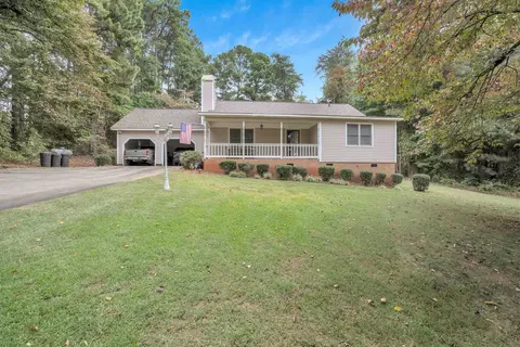 207 Pinefield Cir, Inman, SC 29349