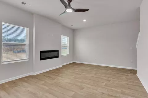 Living - 3044 Emberly Dr, Roebuck, SC 29376 photo 2 of 2
