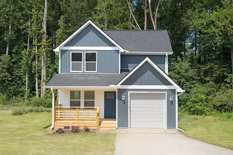 168 Shady Lane Dr, Wellford, SC 29385