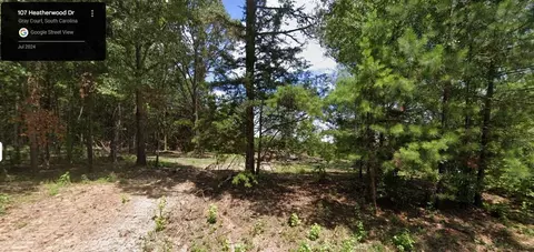 107 Heatherwood Dr, Gray Court, SC 29645