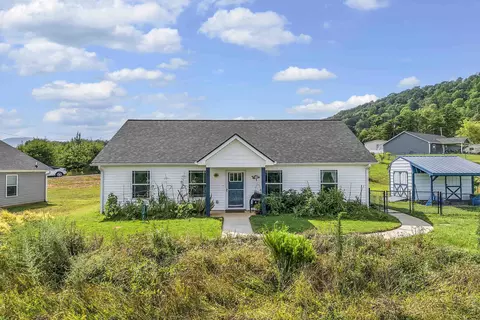 155 Kershaw Dr, Landrum, SC 29356