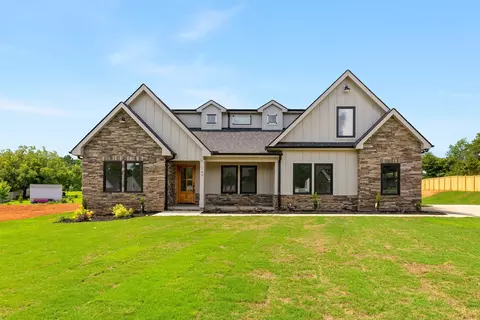 153 Harkness Ln, Campobello, SC 29322