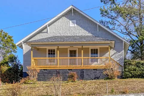 225 Montgomery Ave, Pacolet, SC 29372