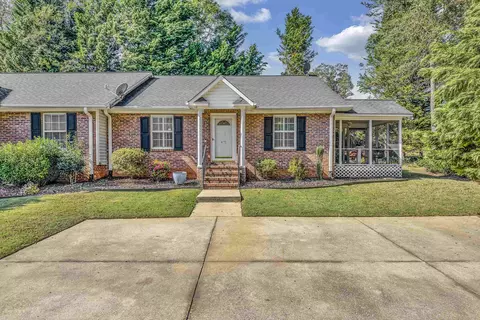 471 Pearl Ridge Pl, Spartanburg, SC 29302