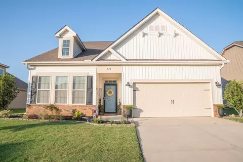 671 Ridgeville Crossing Dr, Inman, SC 29349