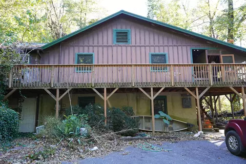 3227 Skyuka Mountain Rd, Columbus, NC 28722