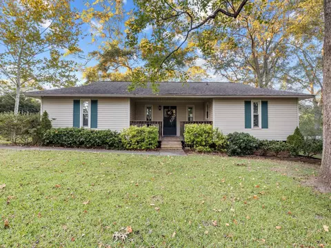 203 Seminole Dr, Simpsonville, SC 29680