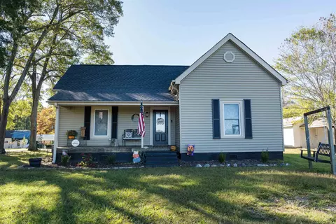616 S Georgia Ave, Chesnee, SC 29323