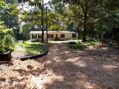 211 Pin Oak Manor Ln, Rutherfordton, NC 28139