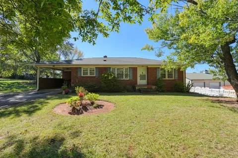 206 Highland Rd, Duncan, SC 29334